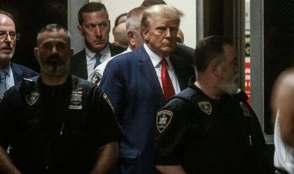 股牛网 特朗普激动难耐，给会谈打12分，称对华关税减半，明年4月访华